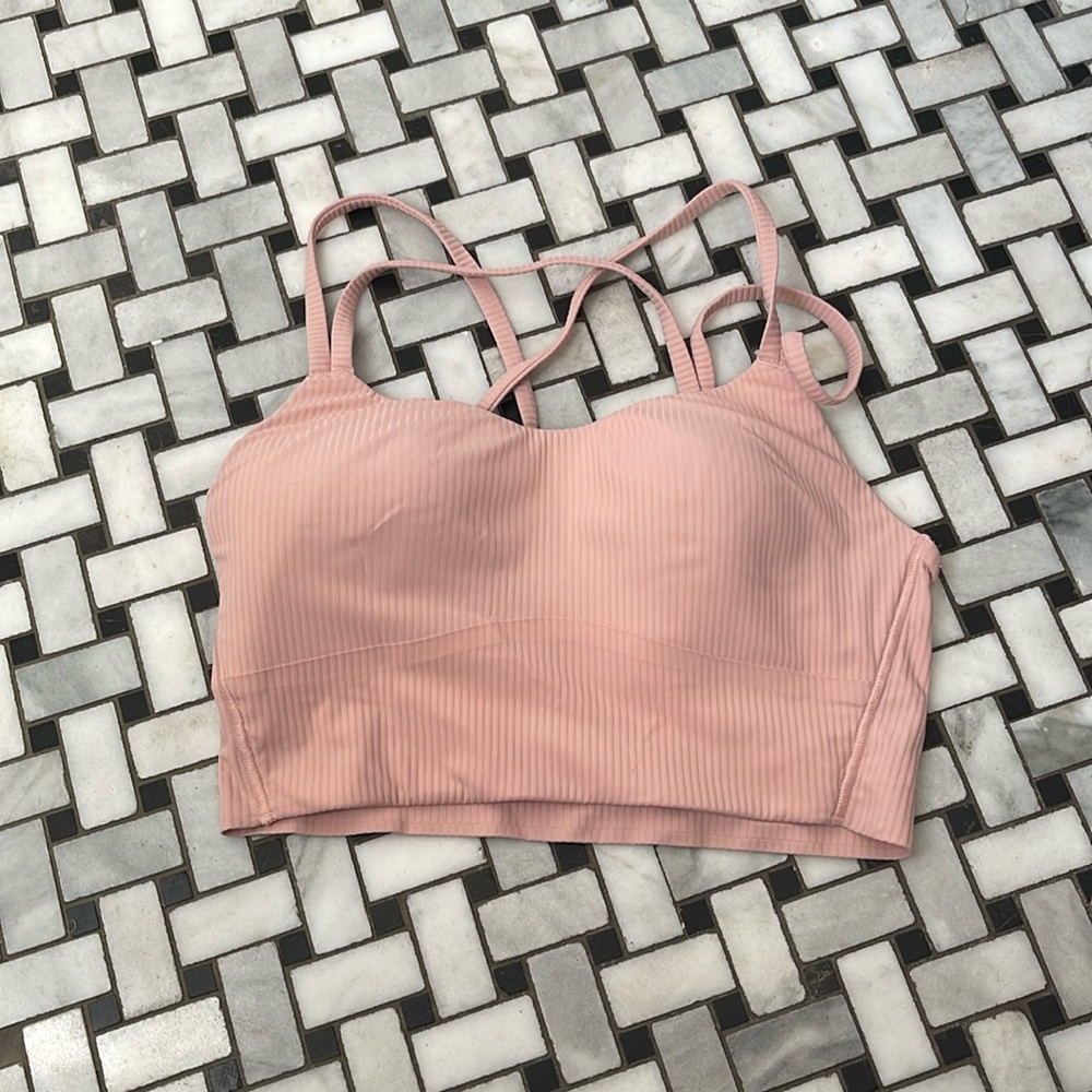 Lululemon like a cloud bra